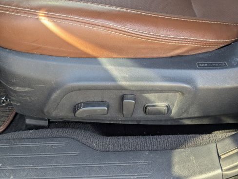 Used 2017 Subaru Outback 3.6R Touring w/ Popular Package #5A image 15