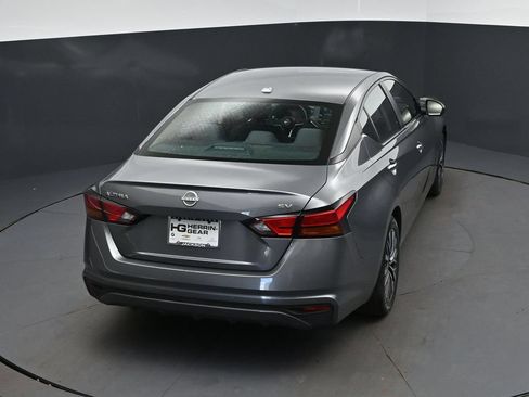 Used 2024 Nissan Altima 2.5 SV FWD image 34