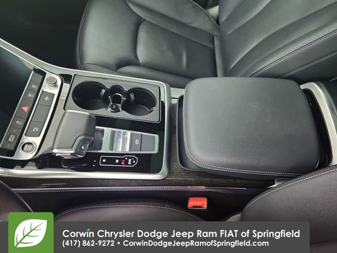 Used 2025 Audi Q7 3.0T Premium Plus image 30