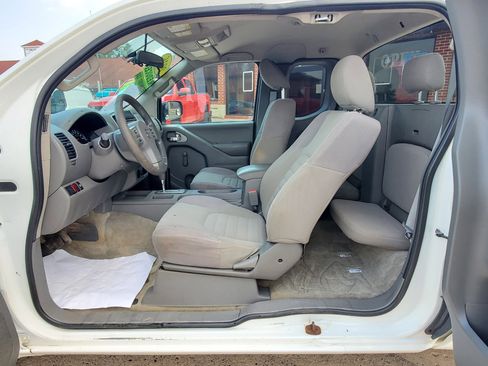 Used 2016 Nissan Frontier S image 14