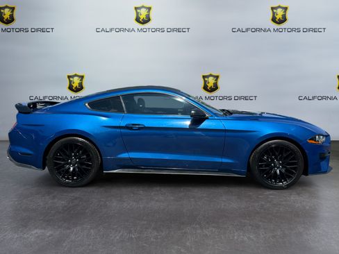Used 2022 Ford Mustang Coupe RWD image 6