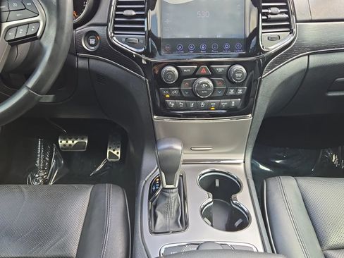 Used 2020 Jeep Grand Cherokee High Altitude AWD/4WD image 18