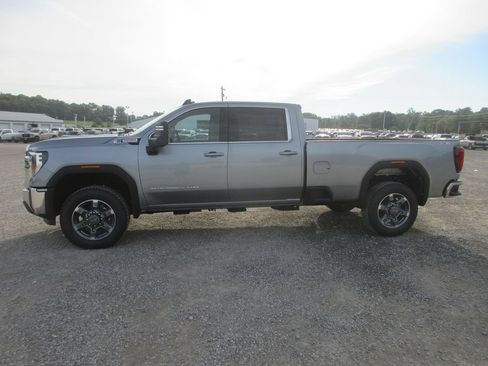New 2026 GMC Sierra 3500 SLE w/ SLE Value Package AWD/4WD image 10