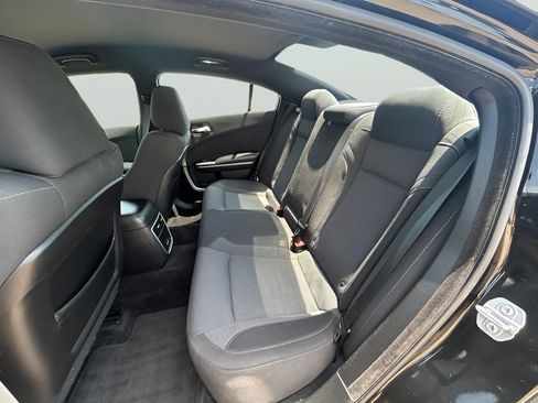 Used 2017 Dodge Charger SXT AWD/4WD image 14