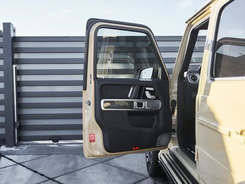 Used 2026 Mercedes-Benz G 63 AMG 4MATIC image 38