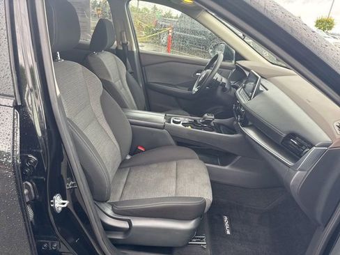 Used 2022 Nissan Rogue SV AWD/4WD image 9