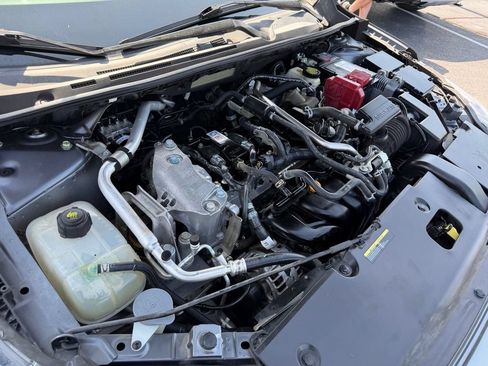 Used 2021 Nissan Sentra SR FWD image 6