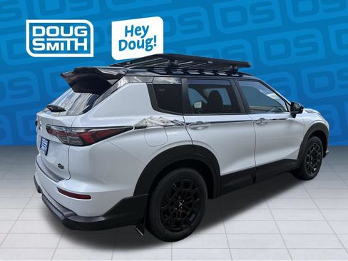 New 2026 Mitsubishi Outlander AWD image 4