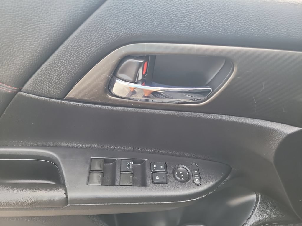 Used 2017 Honda Accord Sport Special Edition image 16