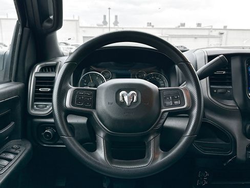 Used 2022 RAM 3500 Tradesman image 17