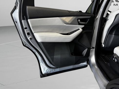 Certified 2023 Acura MDX w/Technology Package image 37