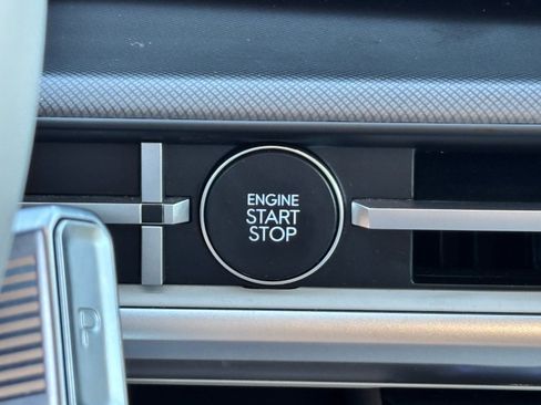 Used 2025 Hyundai Santa Fe SEL image 24