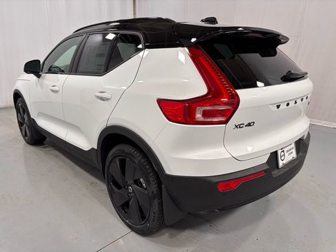 New 2026 Volvo XC40 B5 Ultra w/ Protection Package Premier AWD/4WD image 9