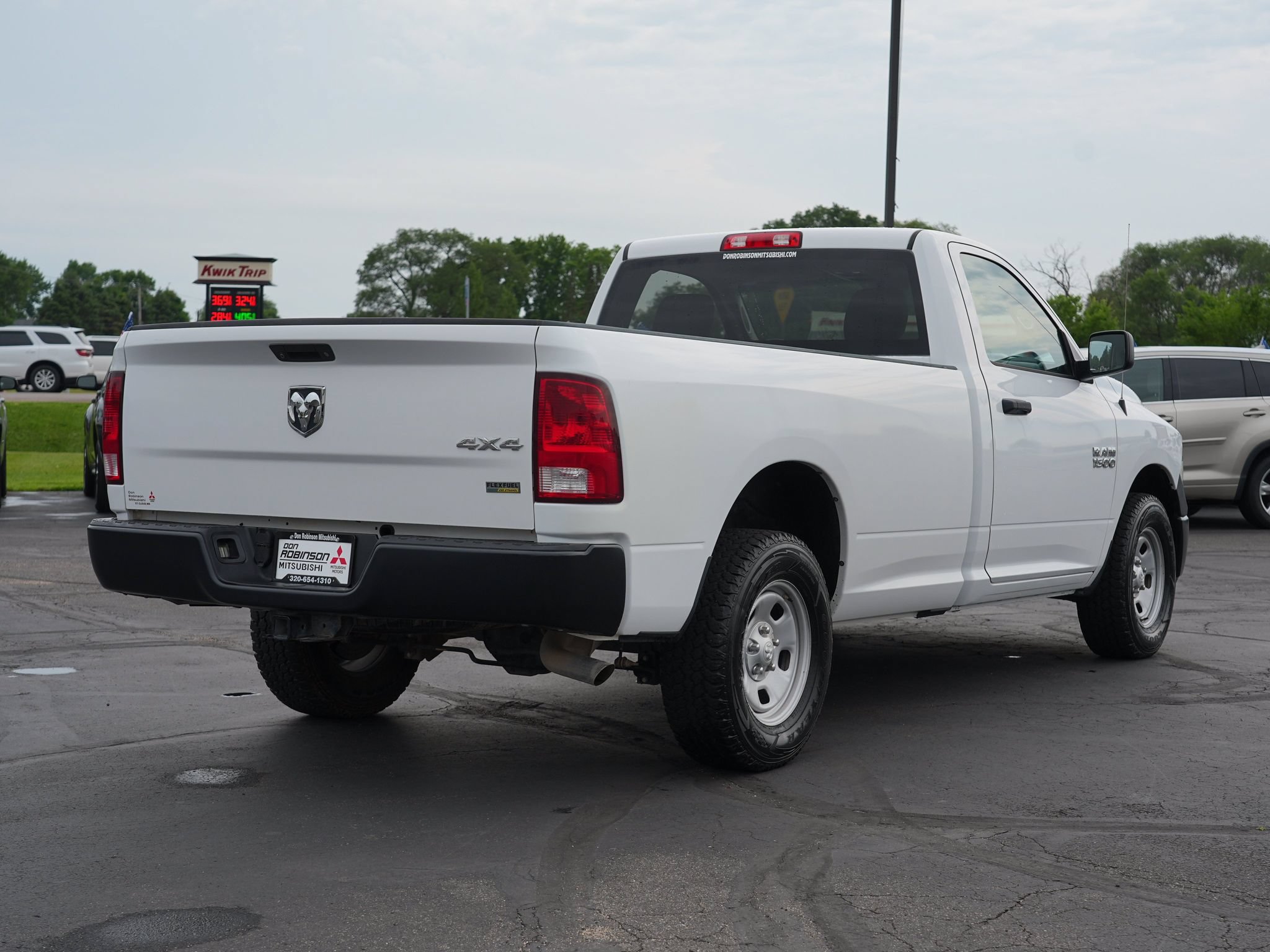 Used 2017 RAM 1500 Tradesman w/ Power & Remote Entry Group AWD/4WD image 3
