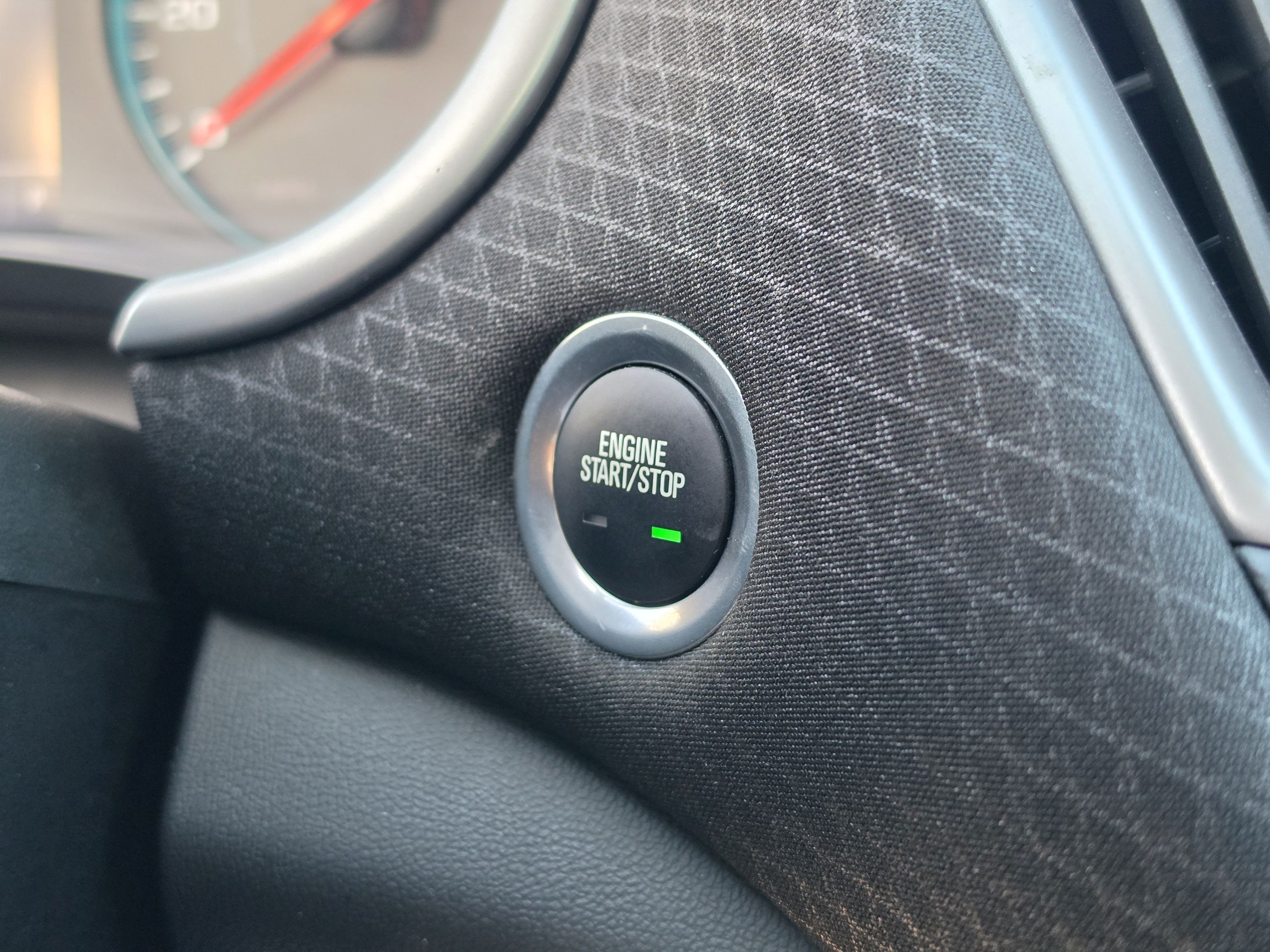 Used 2025 Chevrolet Malibu LT FWD image 34