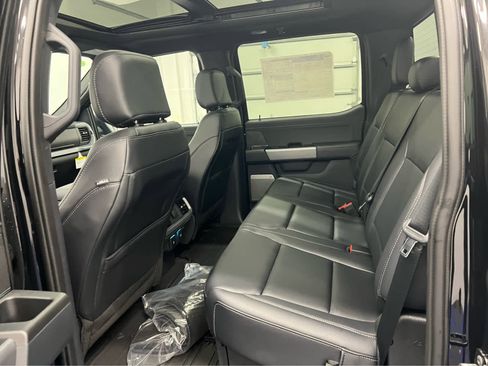 New 2025 Ford F150 XLT w/ Equipment Group 303A High image 27