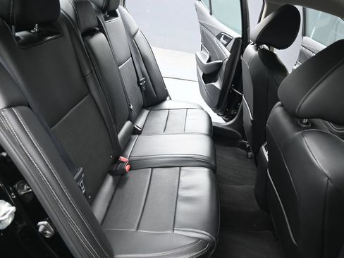 Used 2023 Nissan Maxima SV w/ Floor Mat Group FWD image 16