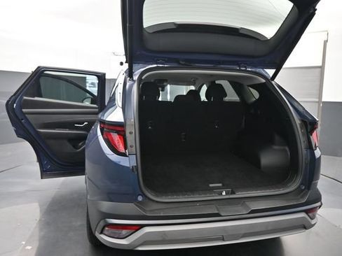 Used 2025 Hyundai Tucson SEL FWD image 8