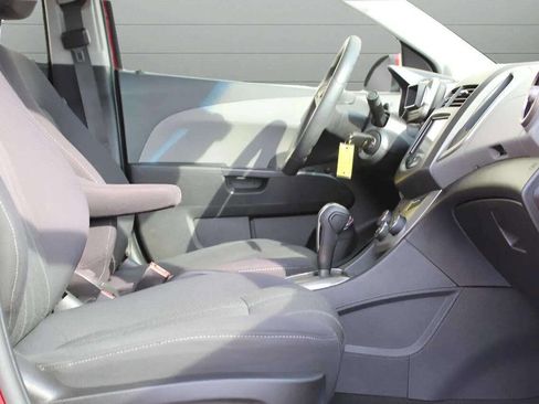 Used 2014 Chevrolet Sonic LT image 18