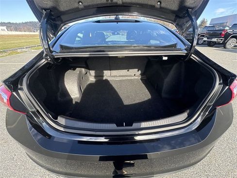 Used 2022 Chevrolet Malibu LT image 27