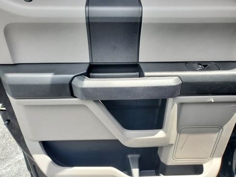 Used 2017 Ford F150 XL w/ Equipment Group 101A Mid RWD image 26