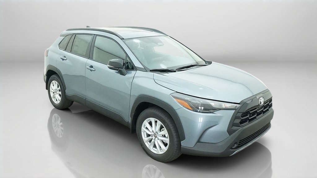 New 2026 Toyota Corolla Cross LE w/ Moonroof Package FWD image 5