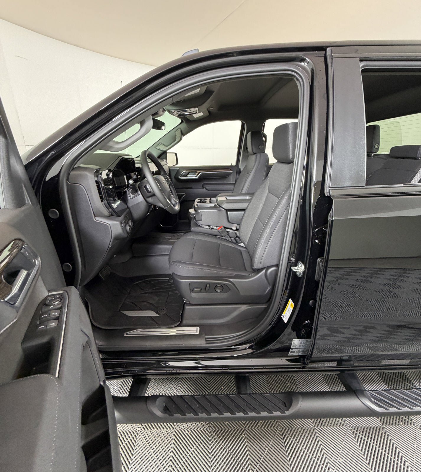 New 2026 Chevrolet Silverado 1500 RST w/ RST Select Package AWD/4WD image 8