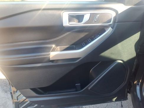Certified 2023 Ford Explorer XLT w/ Equipment Group 202A image 15