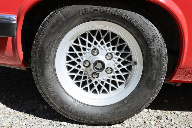 Used 1990 Jaguar XJS V12 Convertible RWD image 84