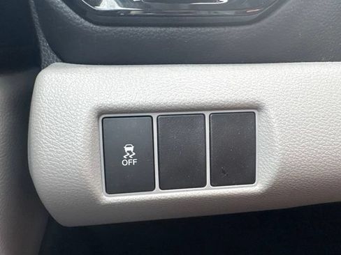 Used 2023 Honda Pilot LX image 19