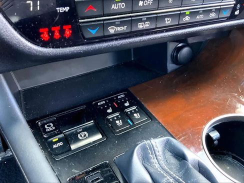 Used 2019 Lexus RX 350 AWD w/ Navigation Package image 34