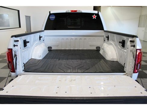 Used 2015 Ford F150 XLT w/ Equipment Group 302A Luxury image 8