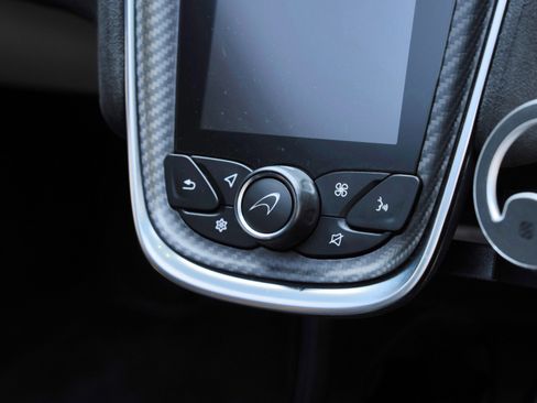 Used 2017 McLaren 570S RWD image 64