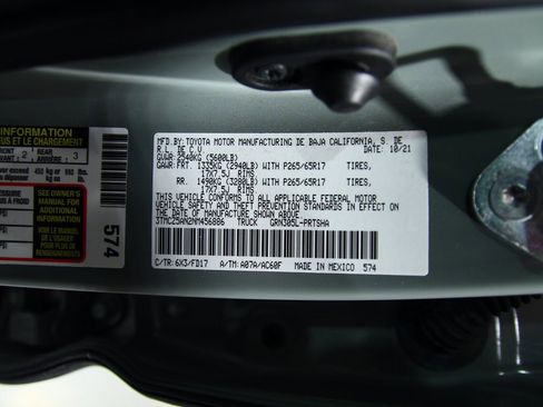 Used 2022 Toyota Tacoma TRD Sport image 22