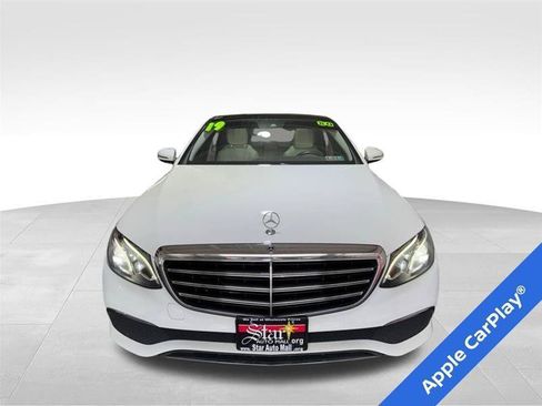 Used 2019 Mercedes-Benz E 300 4MATIC image 2