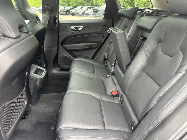 Used 2024 Volvo XC60 B5 Plus w/ Protection Package Premier AWD/4WD image 18