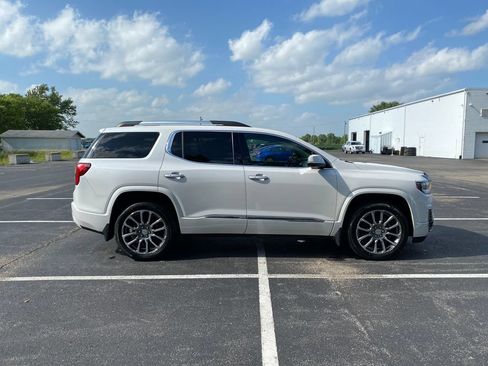 Used 2021 GMC Acadia Denali w/ Denali Ultimate Package AWD/4WD image 8