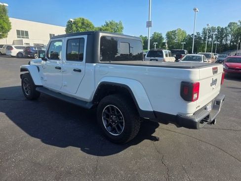 Used 2021 Jeep Gladiator Overland AWD/4WD image 7