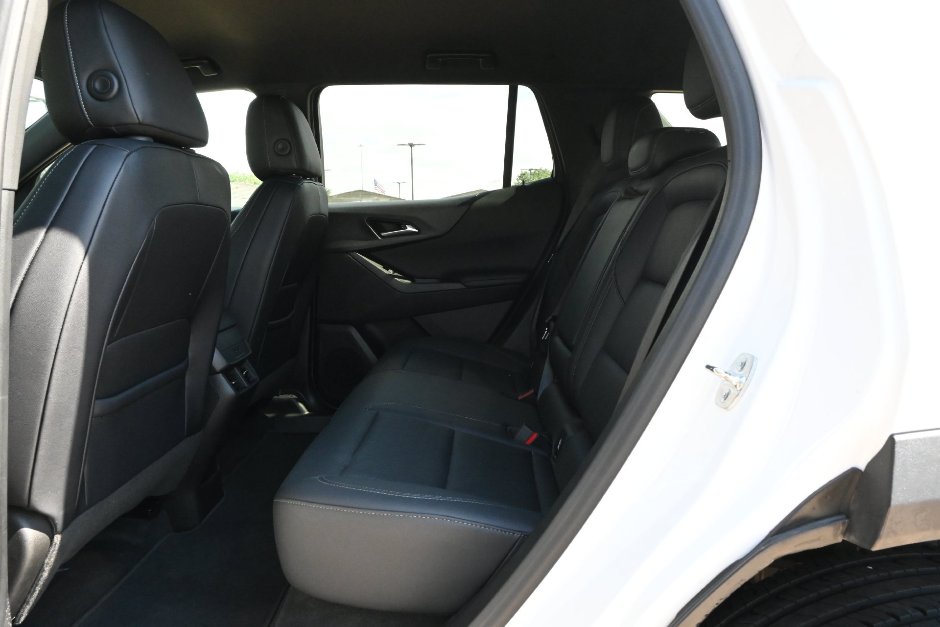 Used 2025 Chevrolet Equinox LT w/ Convenience Package II FWD image 20