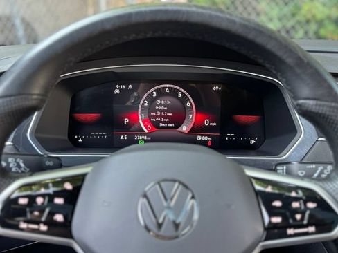 Used 2024 Volkswagen Tiguan SE R-Line AWD/4WD image 21