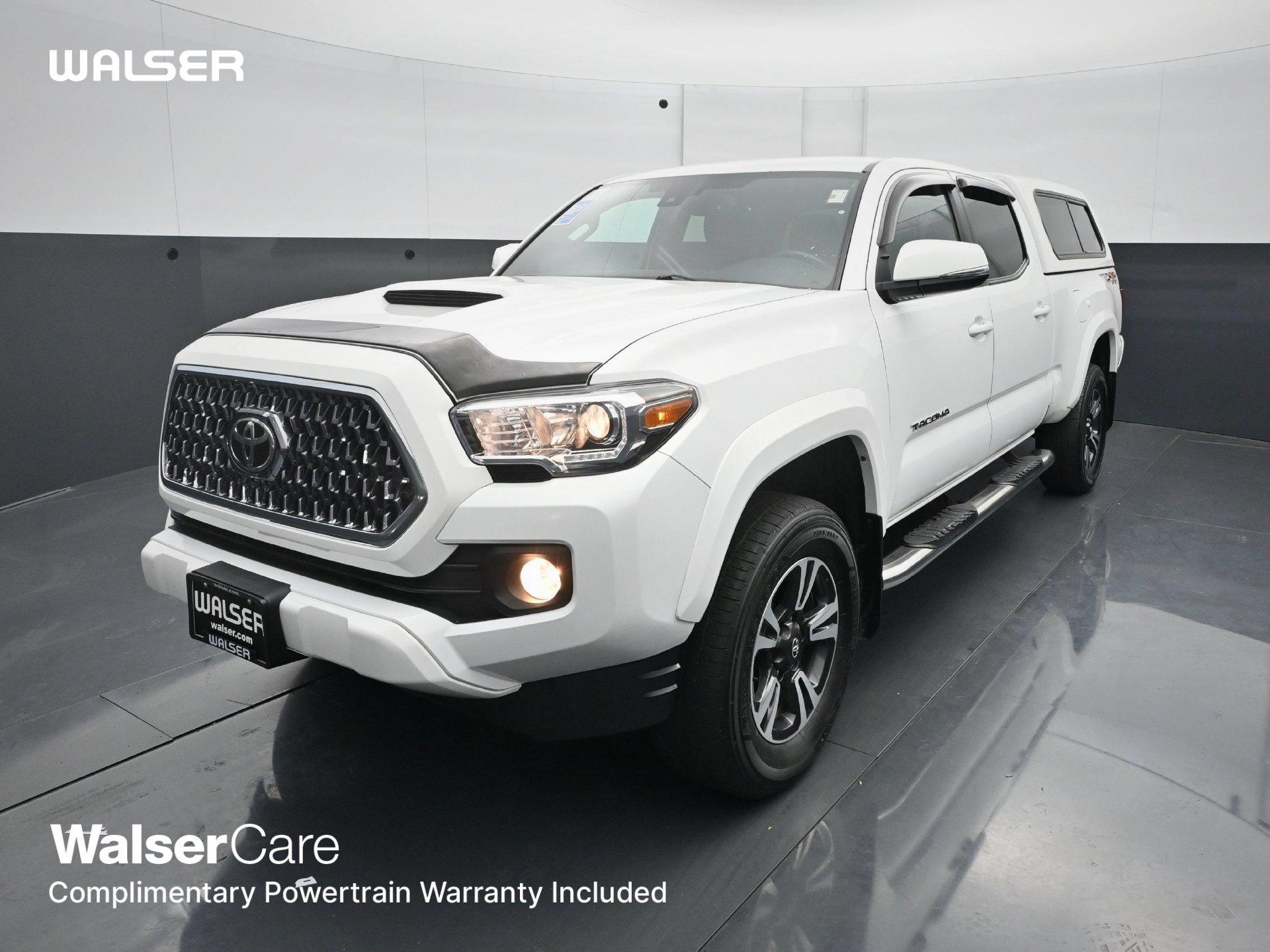 Used 2019 Toyota Tacoma TRD Sport AWD/4WD image 1