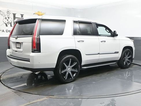 Used 2017 Cadillac Escalade Premium Luxury image 51