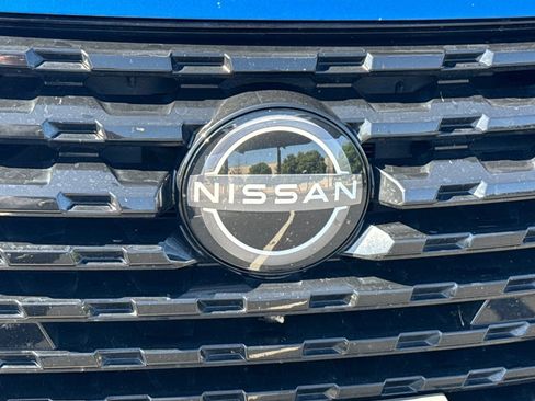 Used 2024 Nissan Kicks SR FWD image 8