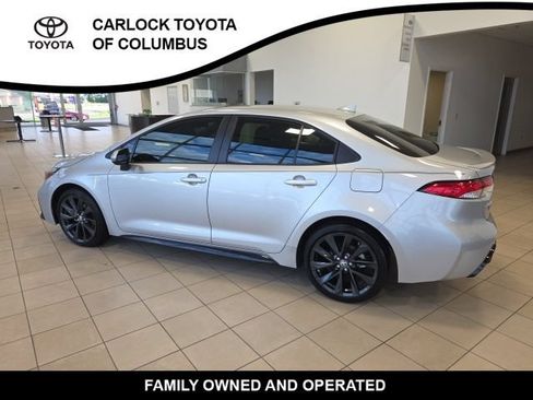 Used 2025 Toyota Corolla SE FWD image 9