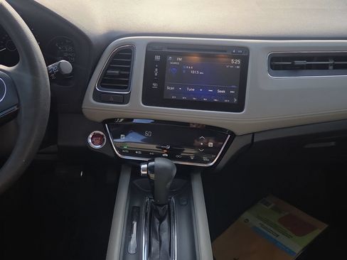 Used 2016 Honda HR-V EX image 16
