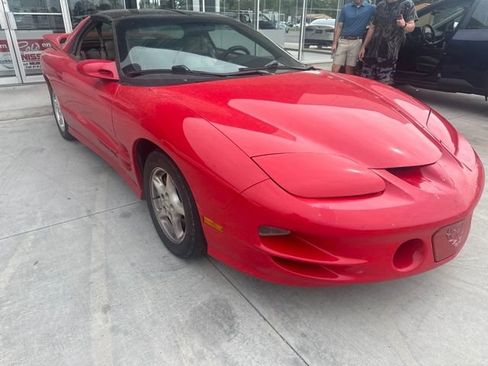 Used 1999 Pontiac Firebird Formula w/ Security Pkg RWD image 1