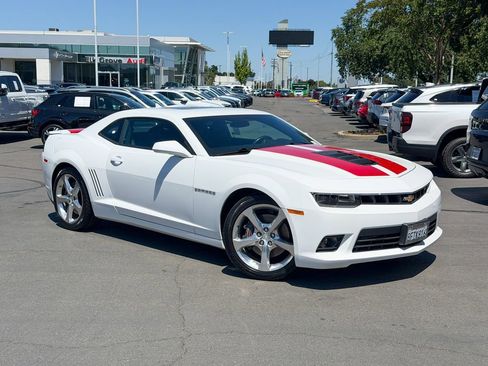 Used 2015 Chevrolet Camaro SS w/ RS Package RWD image 2
