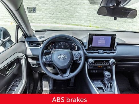 Certified 2023 Toyota RAV4 XLE AWD/4WD image 31