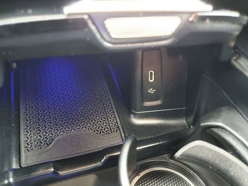 Used 2023 Mercedes-Benz GLC 300 4MATIC image 20