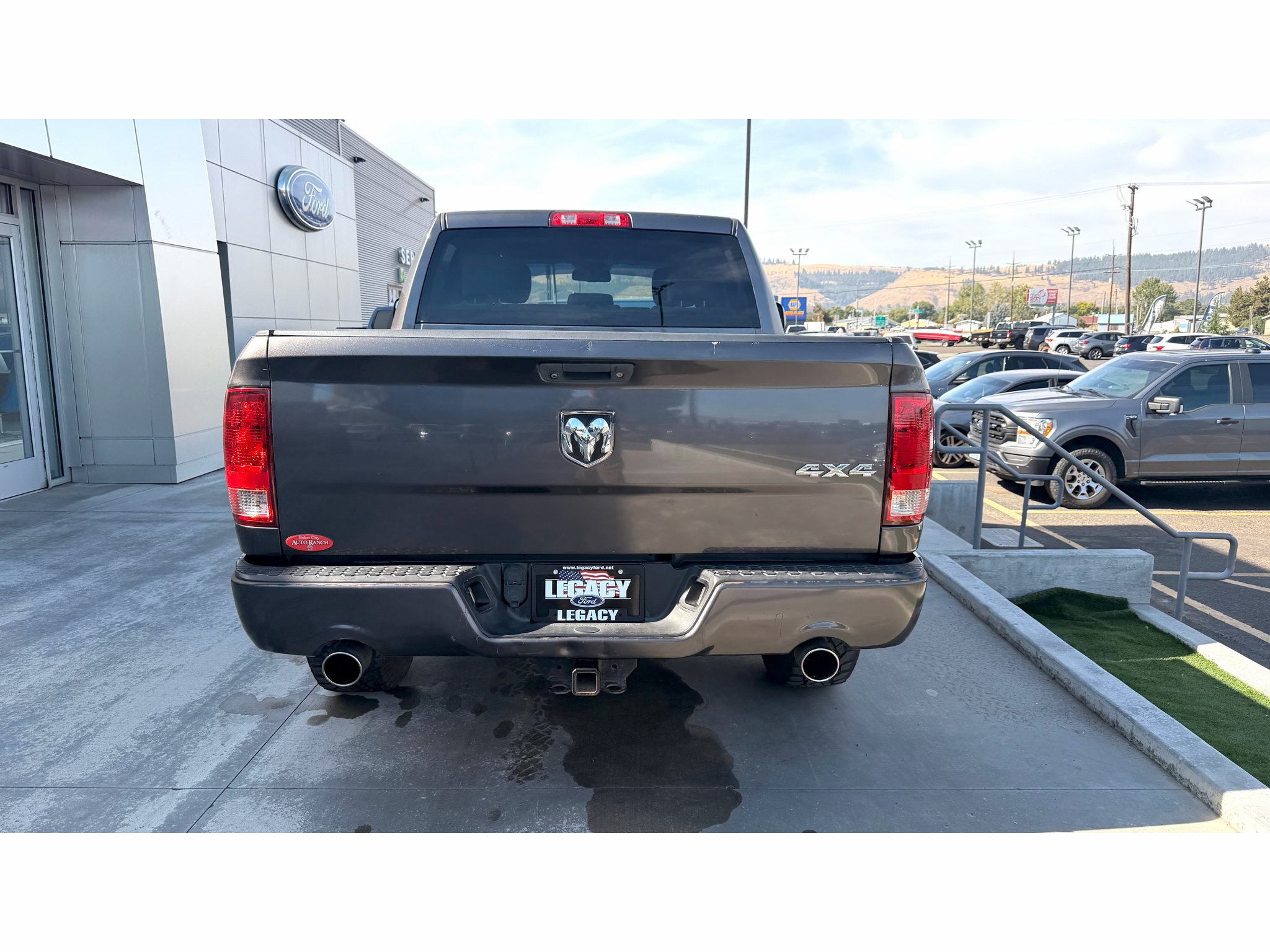 Used 2014 RAM 1500 Express AWD/4WD image 4